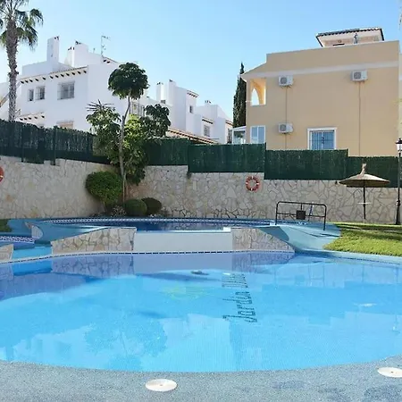 Appartamento Spacious 1 Bedroom Ground - Flooor With Large Private Terrace In Martin *